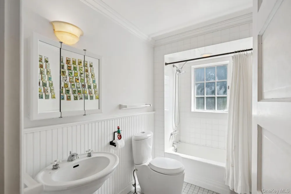 54 Palmer Terrace Sag Harbor, NY 11963