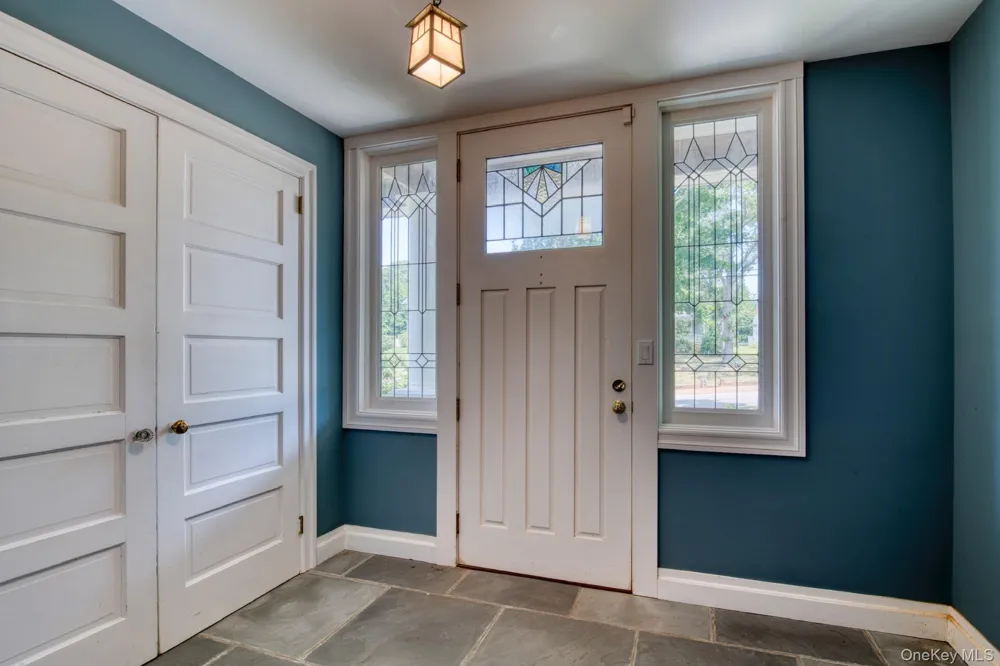 54 Palmer Terrace Sag Harbor, NY 11963