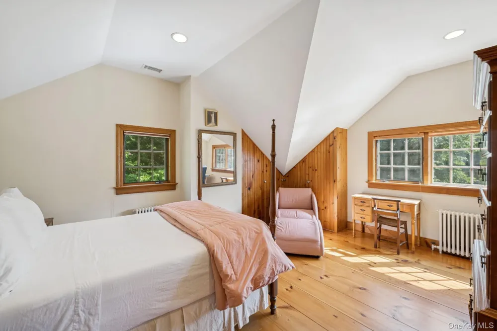 54 Palmer Terrace Sag Harbor, NY 11963