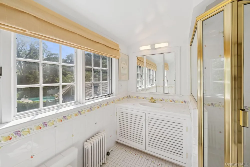54 Palmer Terrace Sag Harbor, NY 11963