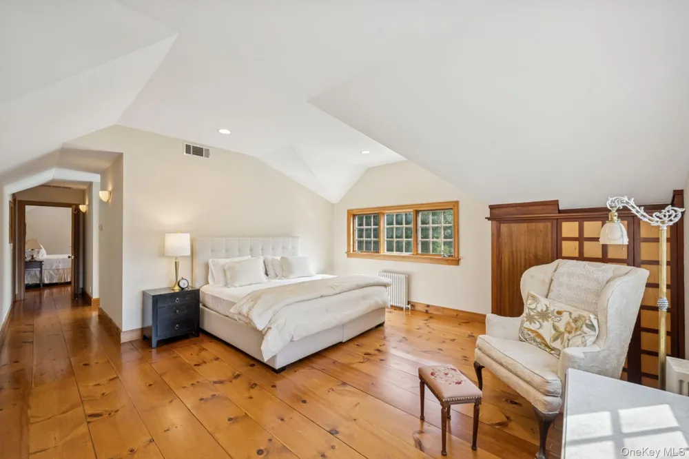 54 Palmer Terrace Sag Harbor, NY 11963