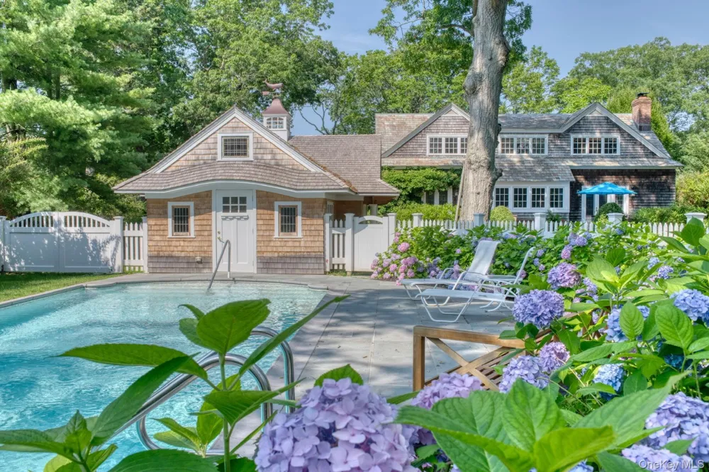 54 Palmer Terrace Sag Harbor, NY 11963