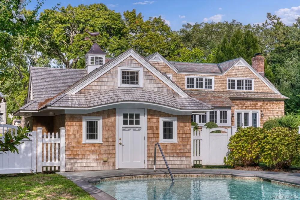 54 Palmer Terrace Sag Harbor, NY 11963