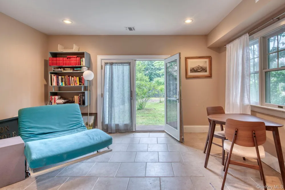 54 Palmer Terrace Sag Harbor, NY 11963