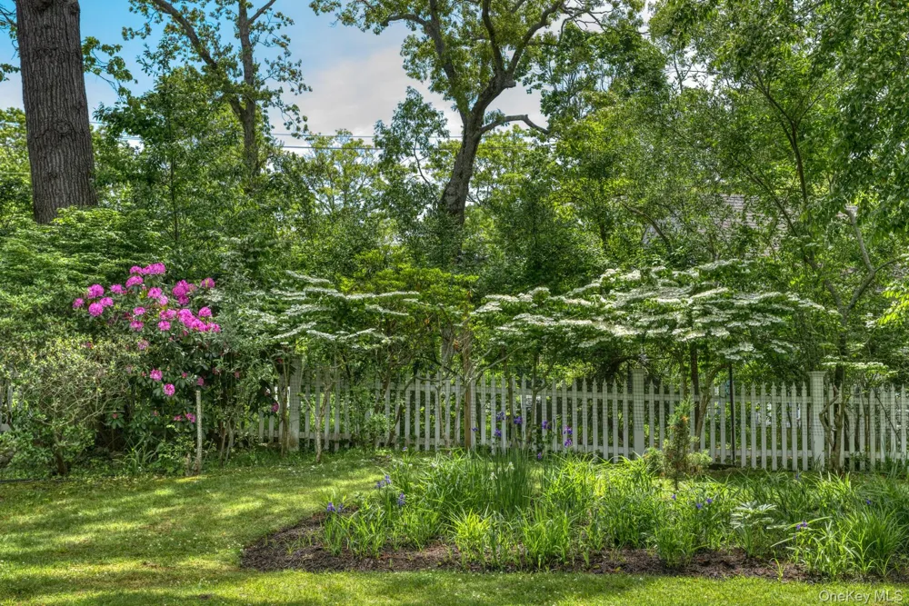 54 Palmer Terrace Sag Harbor, NY 11963