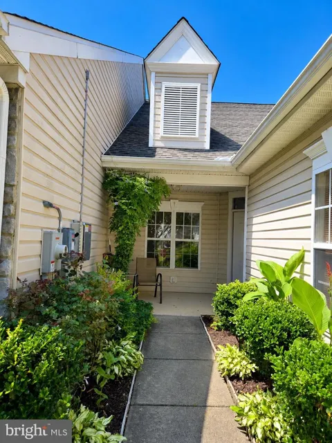 9036 EXECUTIVE CLUB DRIVE