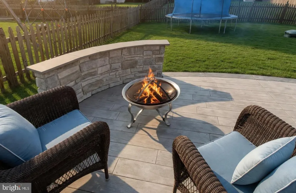 813 MILDENHALL COURT Purcellville, VA 20132