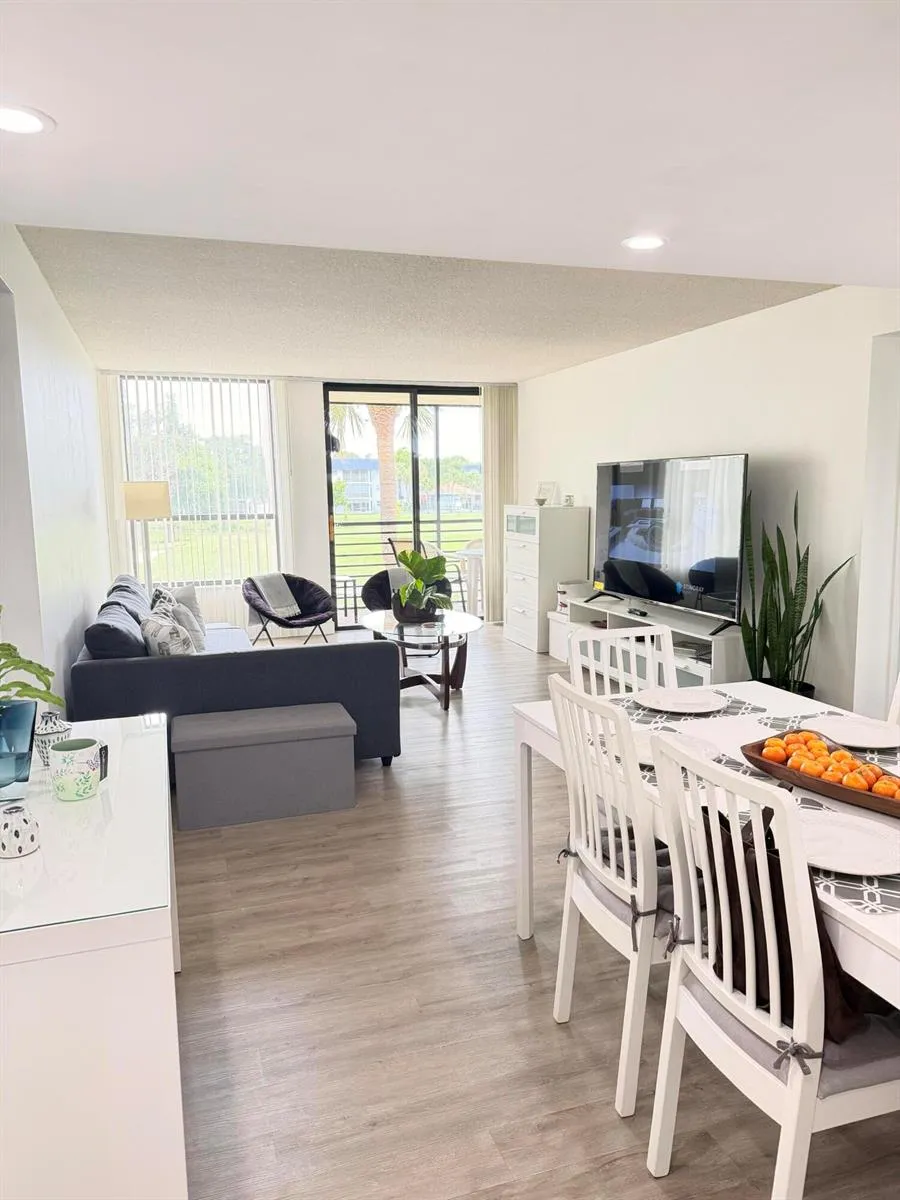 7950 W Mcnab Road #214 Tamarac, FL 33321