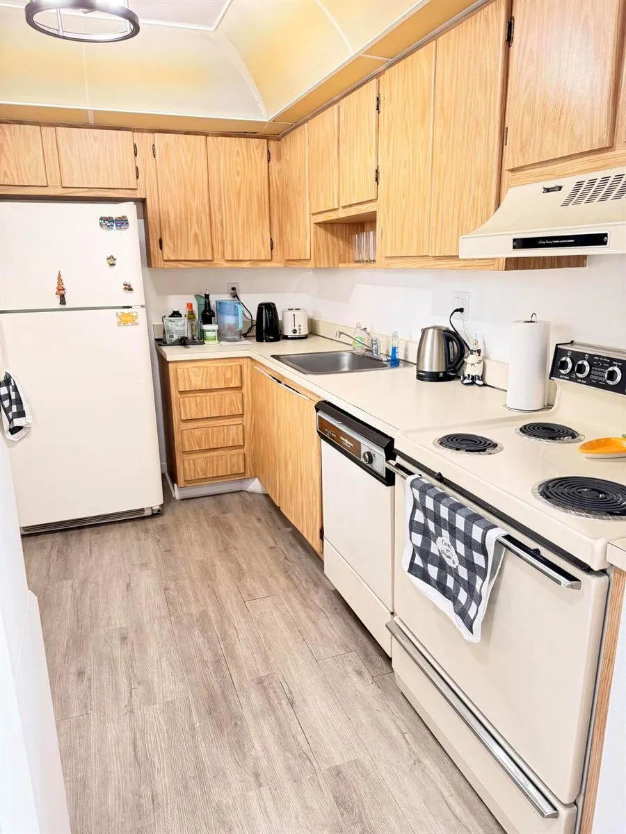 7950 W Mcnab Road #214 Tamarac, FL 33321