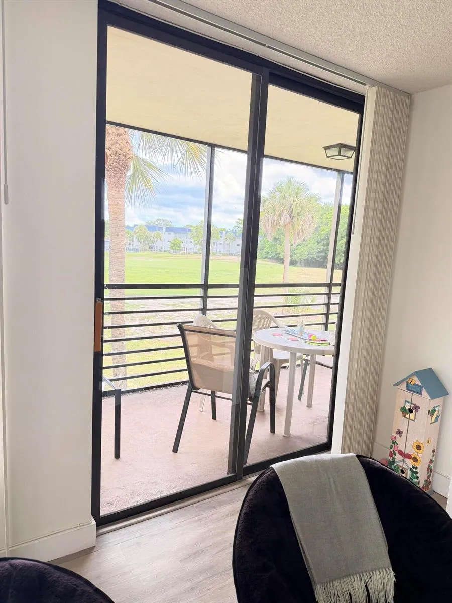 7950 W Mcnab Road #214 Tamarac, FL 33321