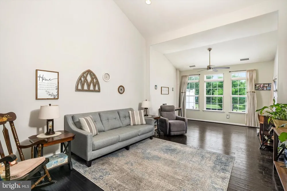 84 HEALS FARM ROAD Burlington, NJ 08016