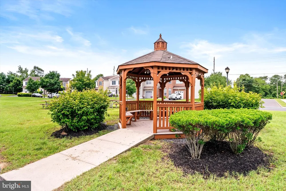 84 HEALS FARM ROAD Burlington, NJ 08016