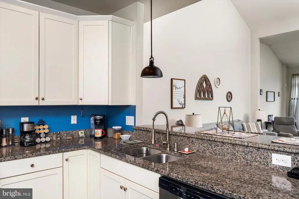 84 HEALS FARM ROAD Burlington, NJ 08016