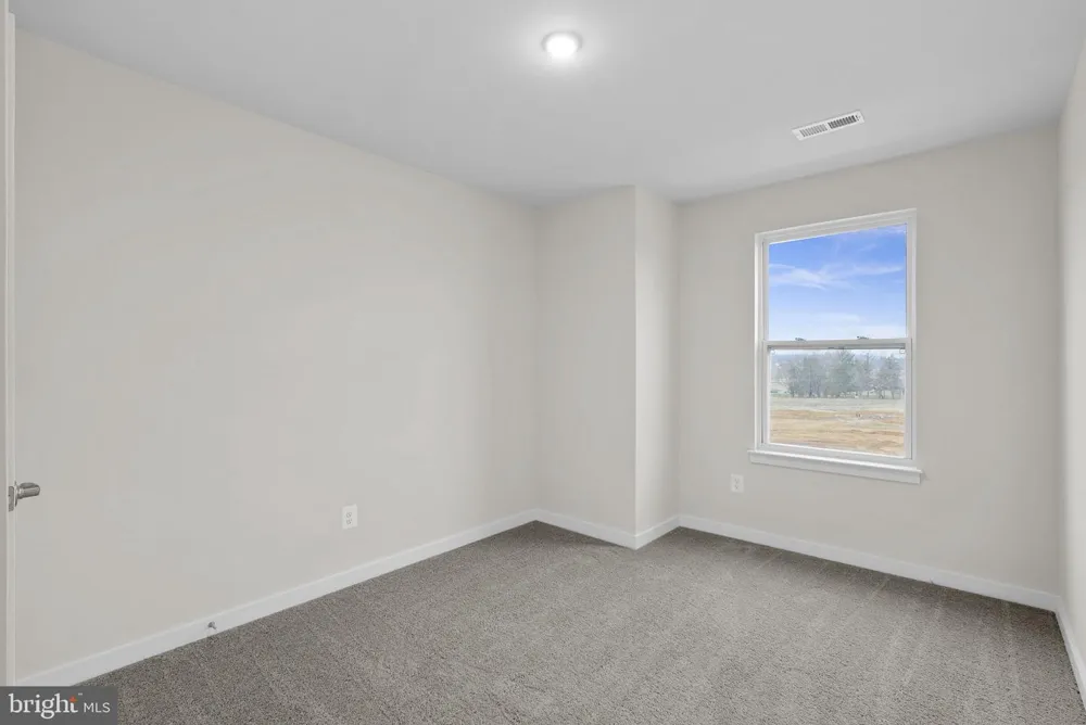 HUNTWELL WEST AVENUE Ranson, WV 25438