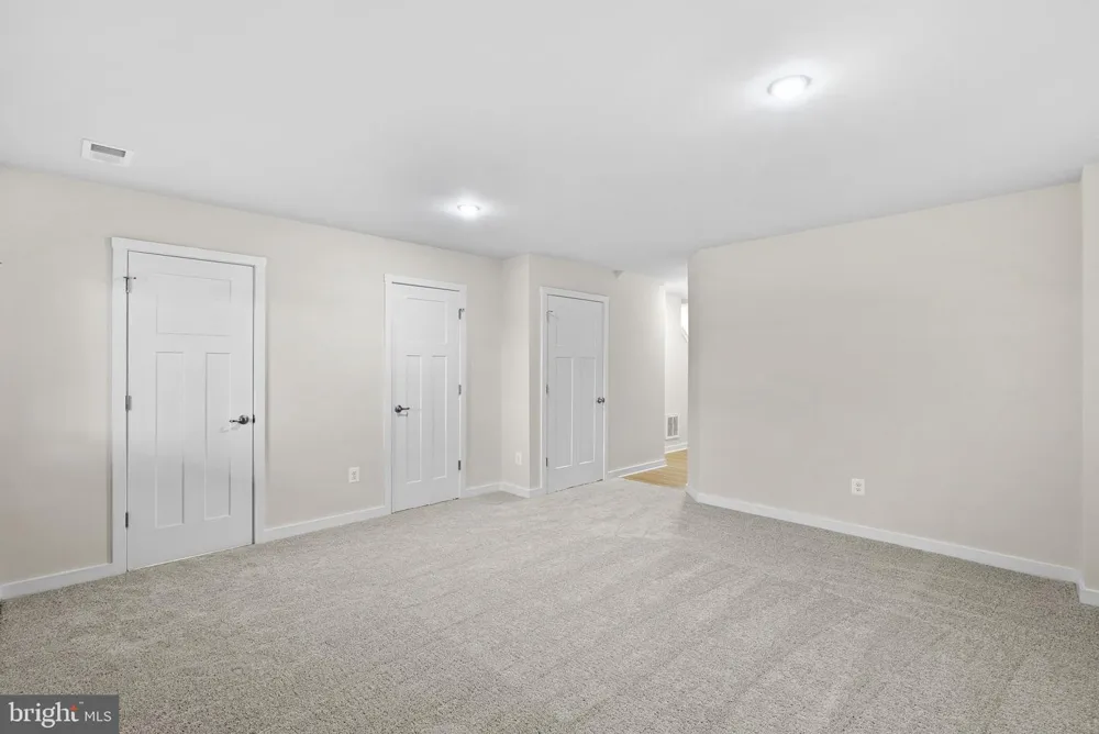HUNTWELL WEST AVENUE Ranson, WV 25438