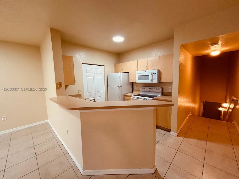 2403 Belmont Ln #2403 North Lauderdale, FL 33068
