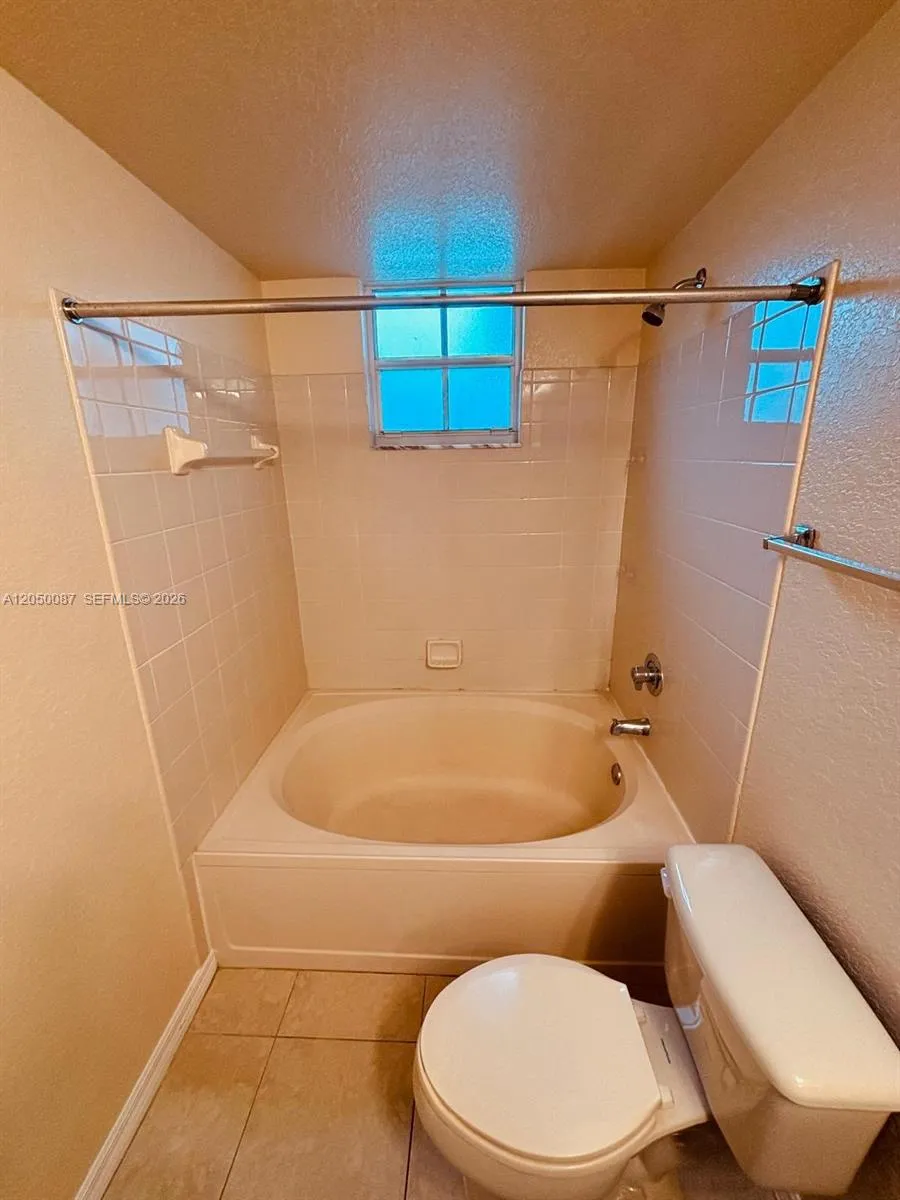 2403 Belmont Ln #2403 North Lauderdale, FL 33068