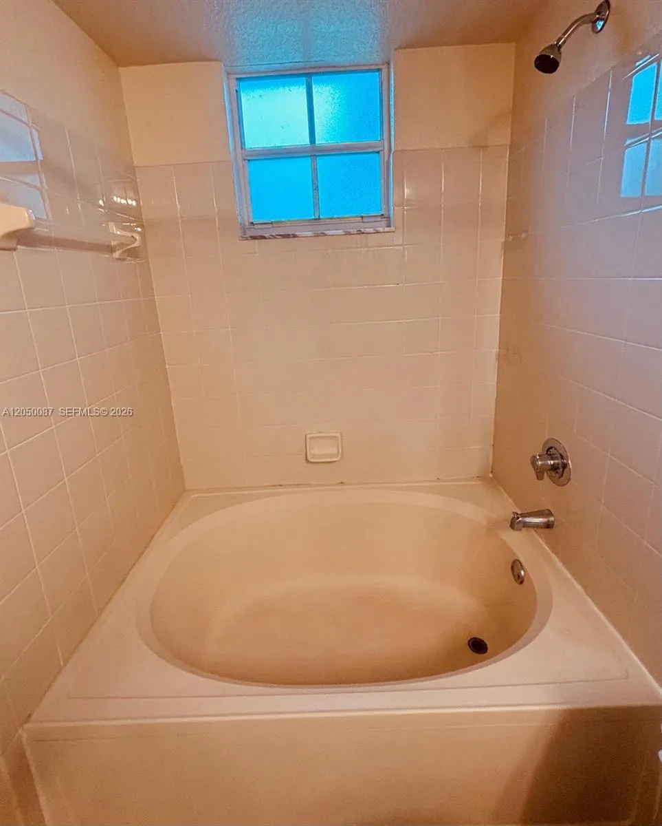 2403 Belmont Ln #2403 North Lauderdale, FL 33068