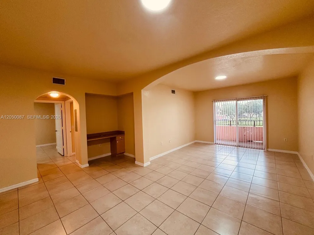 2403 Belmont Ln #2403 North Lauderdale, FL 33068