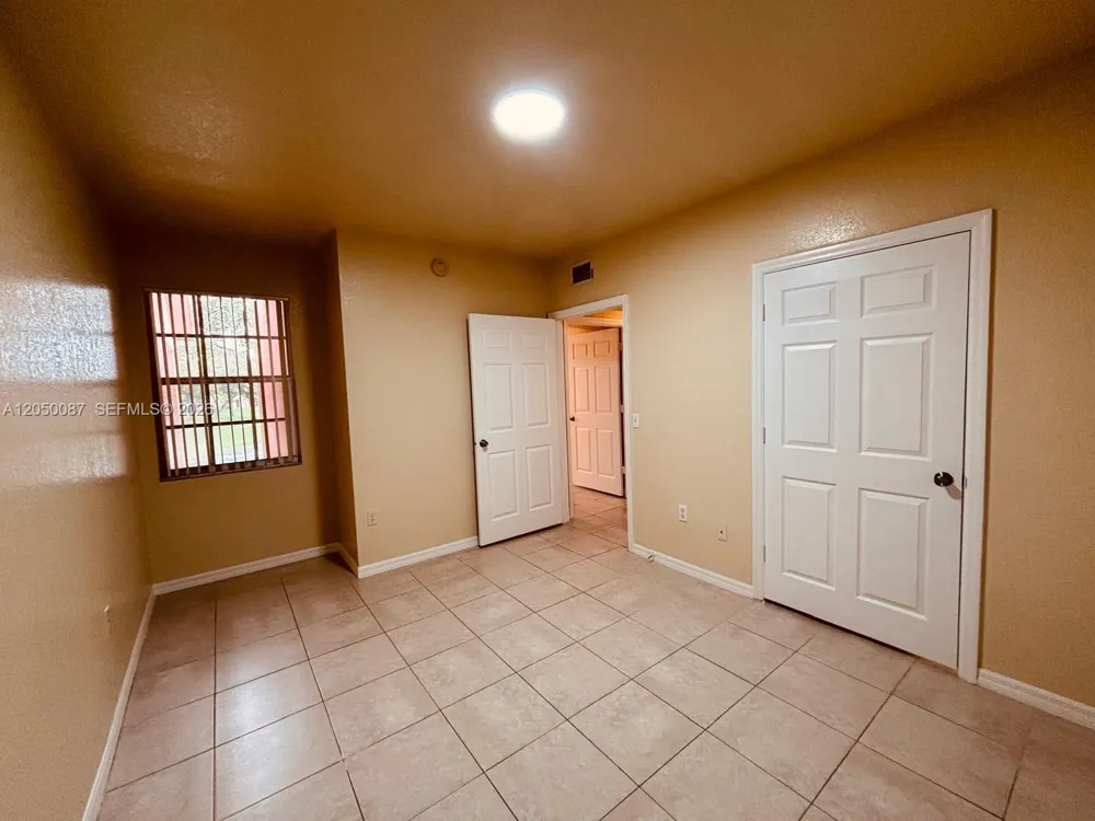 2403 Belmont Ln #2403 North Lauderdale, FL 33068