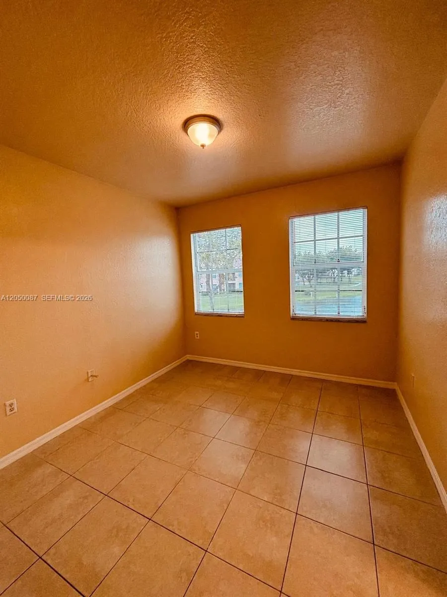 2403 Belmont Ln #2403 North Lauderdale, FL 33068