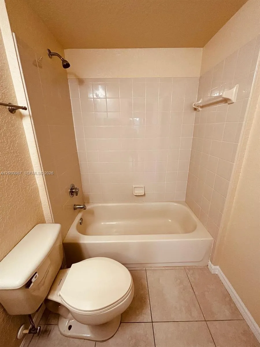 2403 Belmont Ln #2403 North Lauderdale, FL 33068