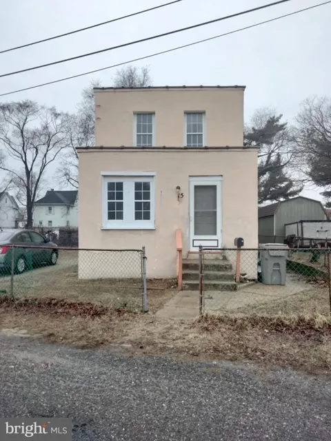 15 RAILROAD AVENUE