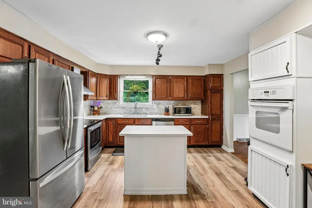 4317 WINTHROP DRIVE Harrisburg, PA 17112