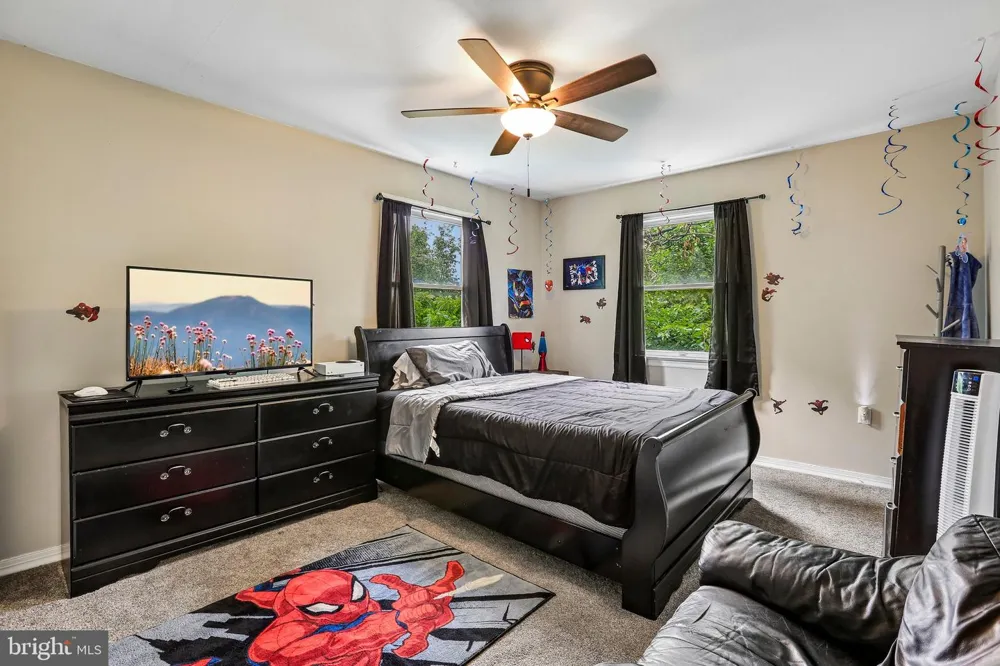 4317 WINTHROP DRIVE Harrisburg, PA 17112