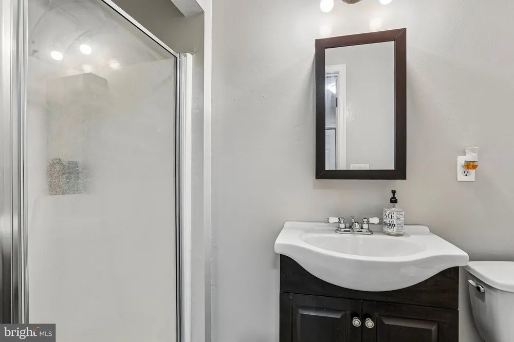 4317 WINTHROP DRIVE Harrisburg, PA 17112