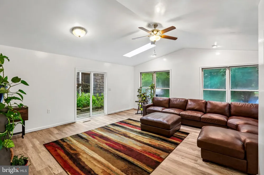 4317 WINTHROP DRIVE Harrisburg, PA 17112