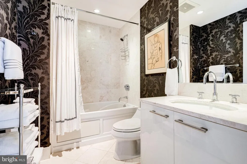 1881 NASH STREET #201 Arlington, VA 22209