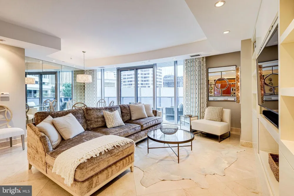 1881 NASH STREET #201 Arlington, VA 22209