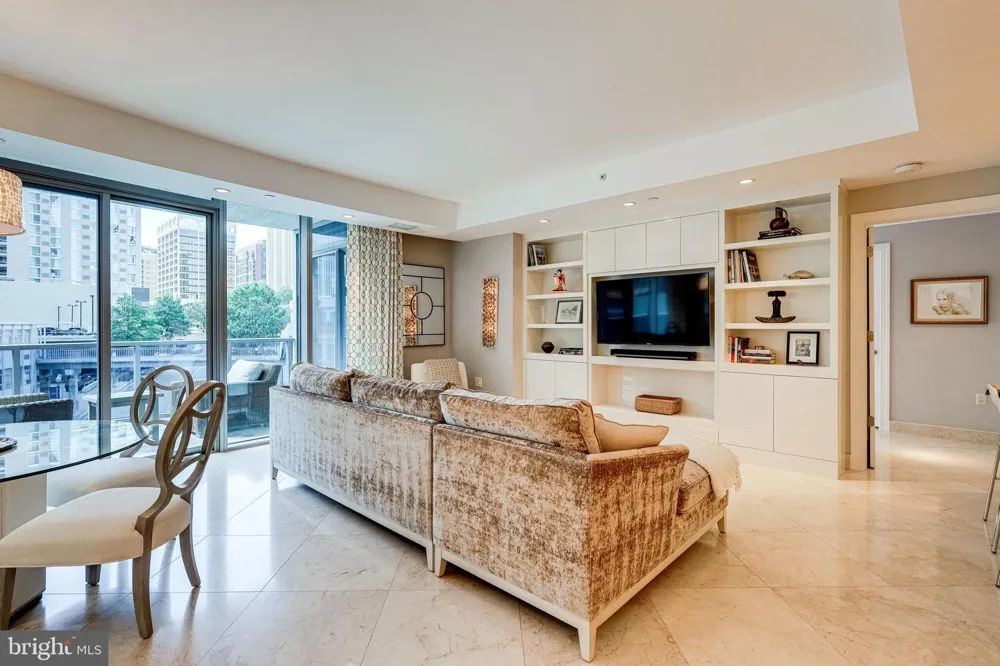 1881 NASH STREET #201 Arlington, VA 22209