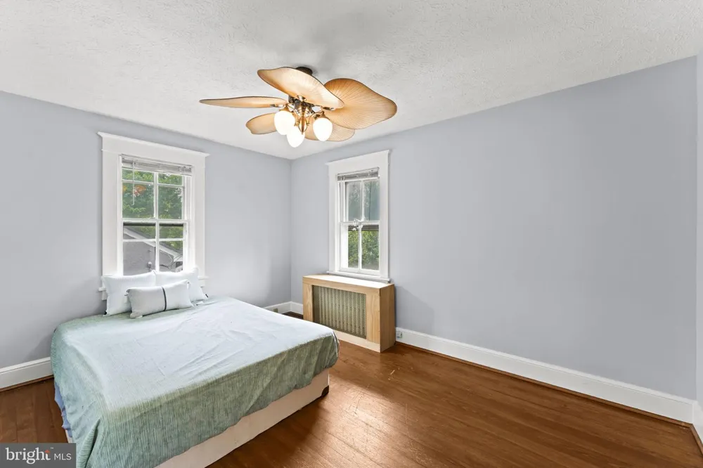 133 WATERLOO STREET Warrenton, VA 20186