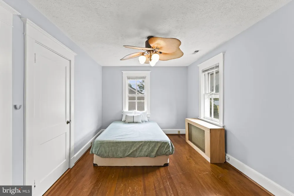 133 WATERLOO STREET Warrenton, VA 20186