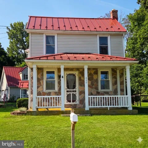 660 MUMPER LANE