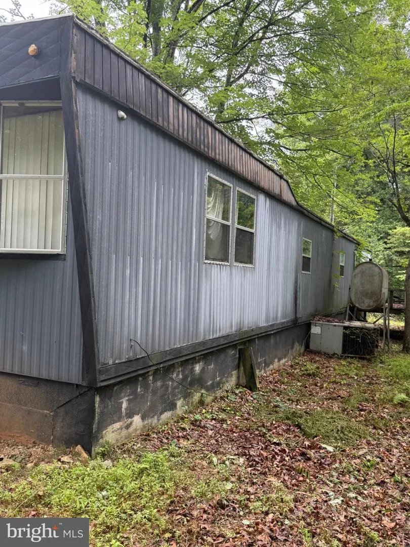 6334 W HOOVER ROAD Reva, VA 22735