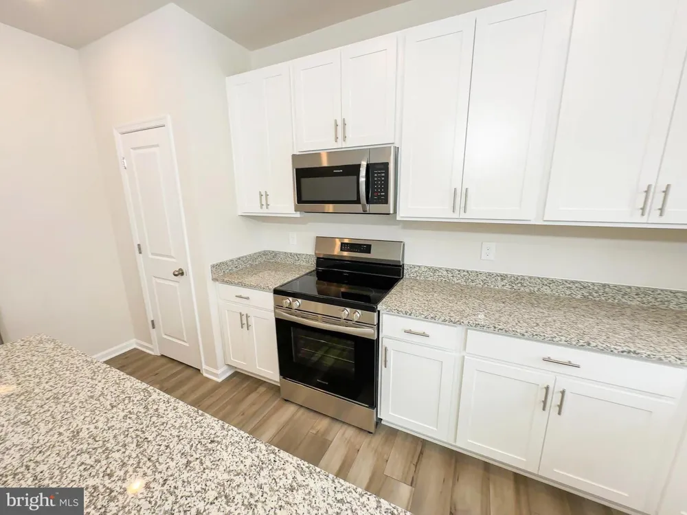 5550 MARKSBURG PL White Plains, MD 20695
