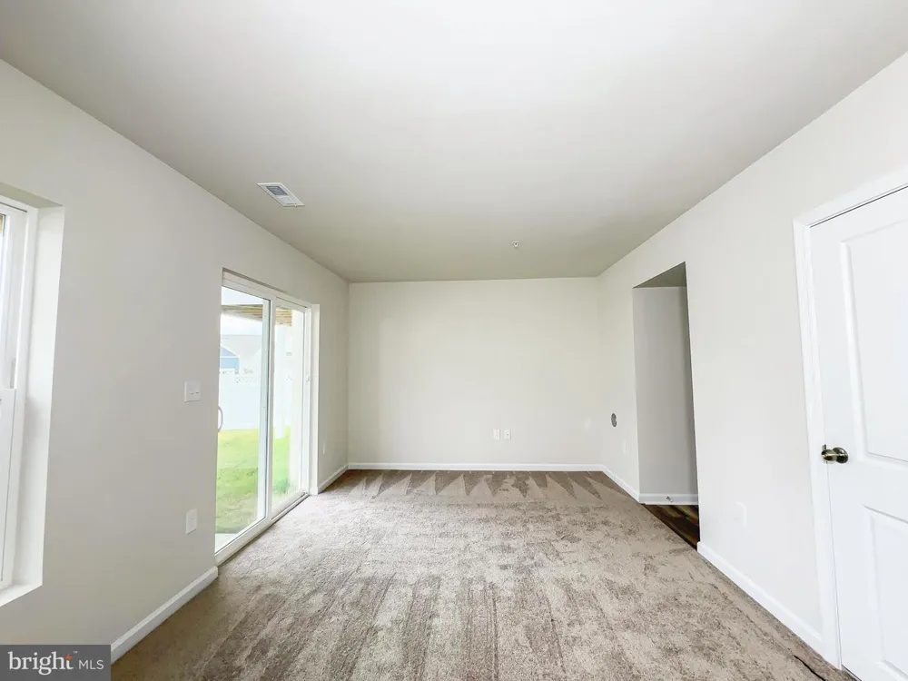 5550 MARKSBURG PL White Plains, MD 20695