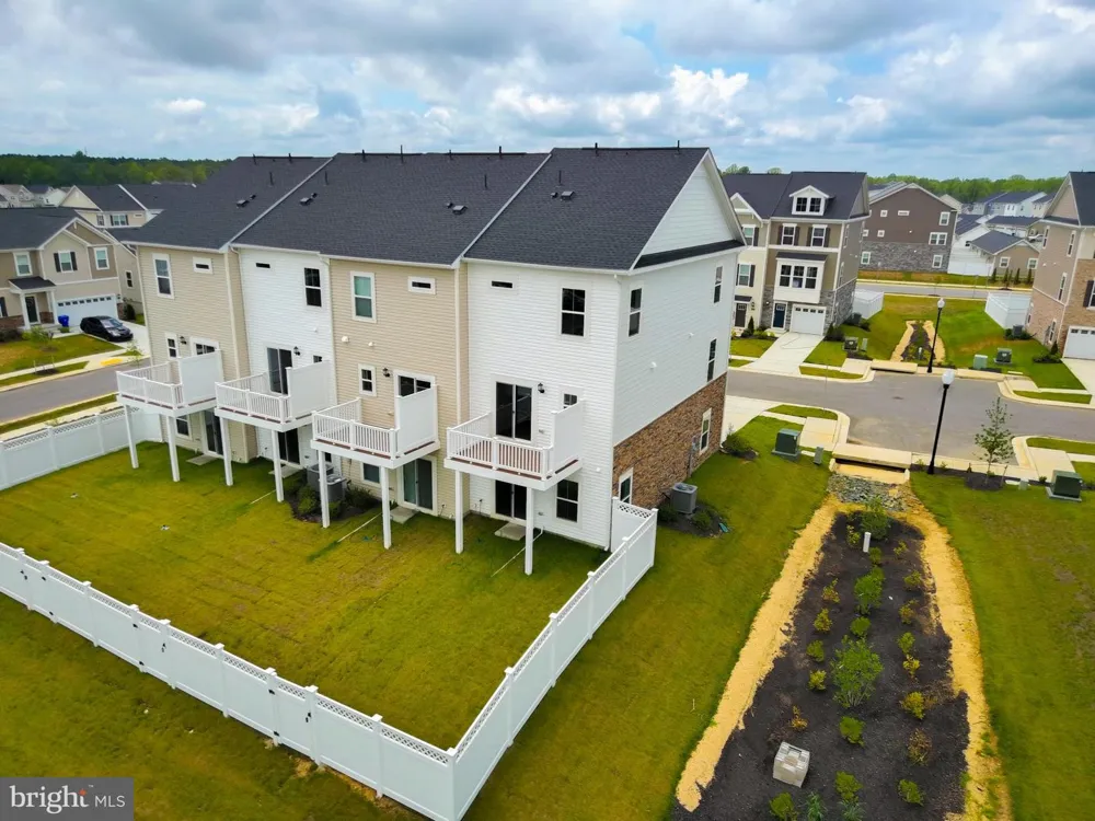 5550 MARKSBURG PL White Plains, MD 20695