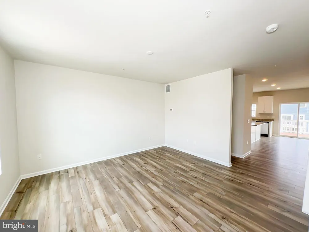 5550 MARKSBURG PL White Plains, MD 20695