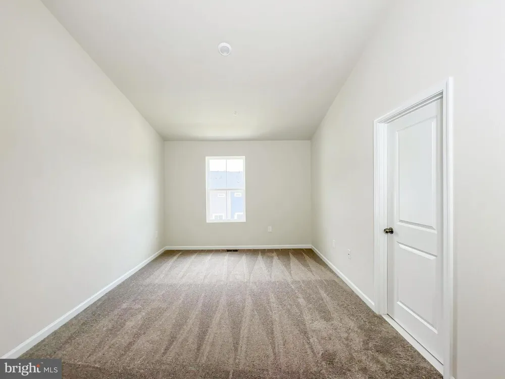 5550 MARKSBURG PL White Plains, MD 20695