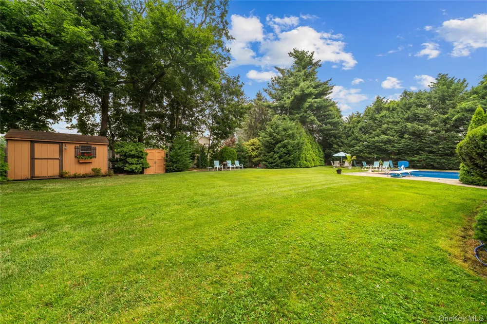 65 Elmtree Lane Jericho, NY 11753