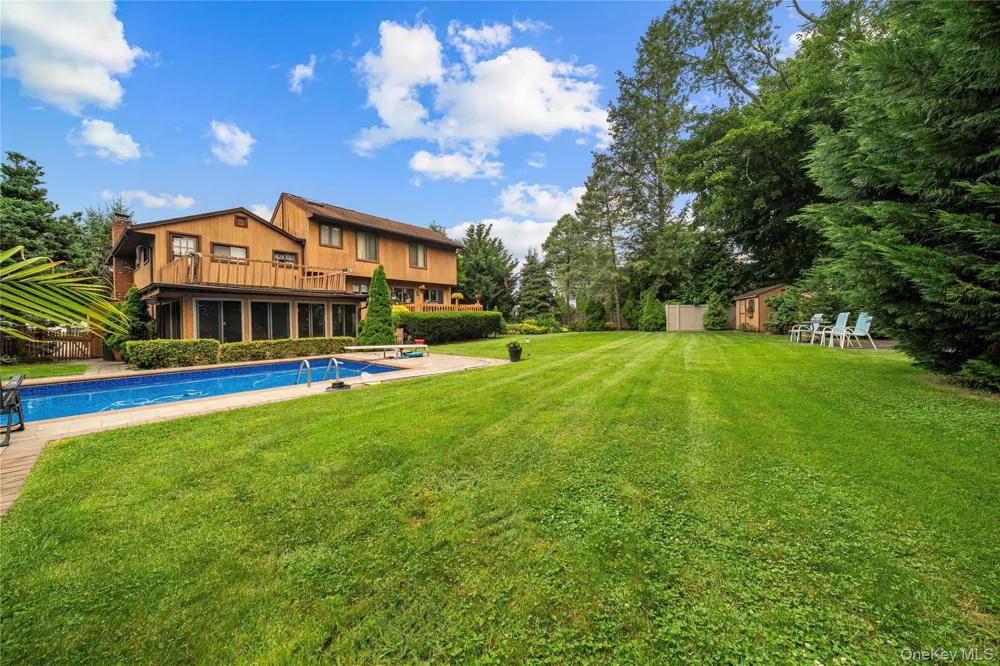 65 Elmtree Lane Jericho, NY 11753