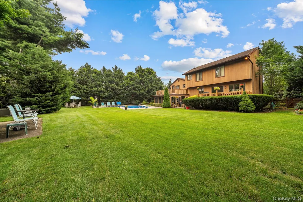 65 Elmtree Lane Jericho, NY 11753