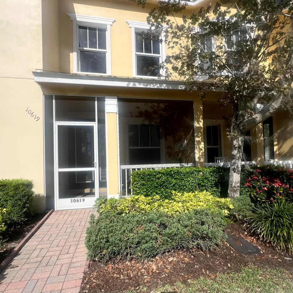 10619 SW Cam Run Port St. Lucie, FL 34987