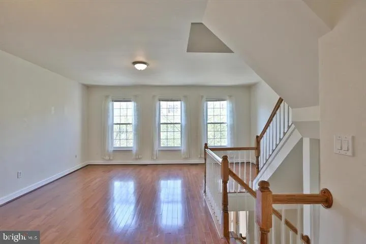 14214 BEDDINGFIELD WAY Centreville, VA 20121