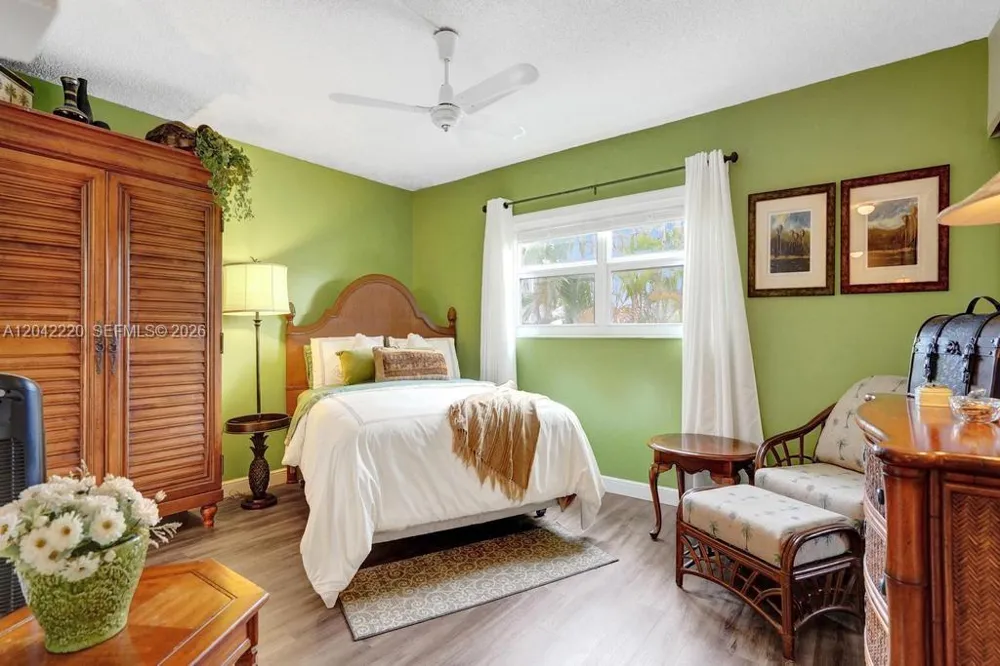 415 SE 11th Ter #207 Dania Beach, FL 33004