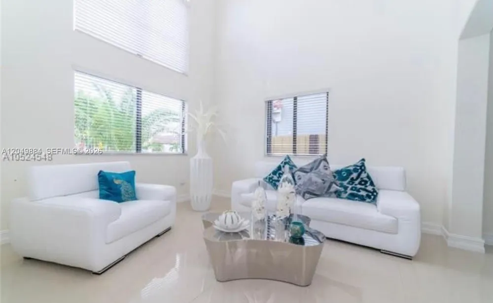 16588 44 Street Kendall, FL 33185